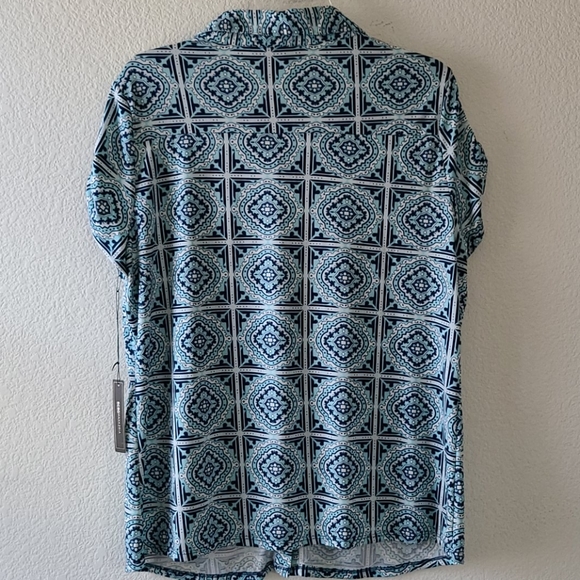 BCBGMaxAzria Top - Picture 7 of 14